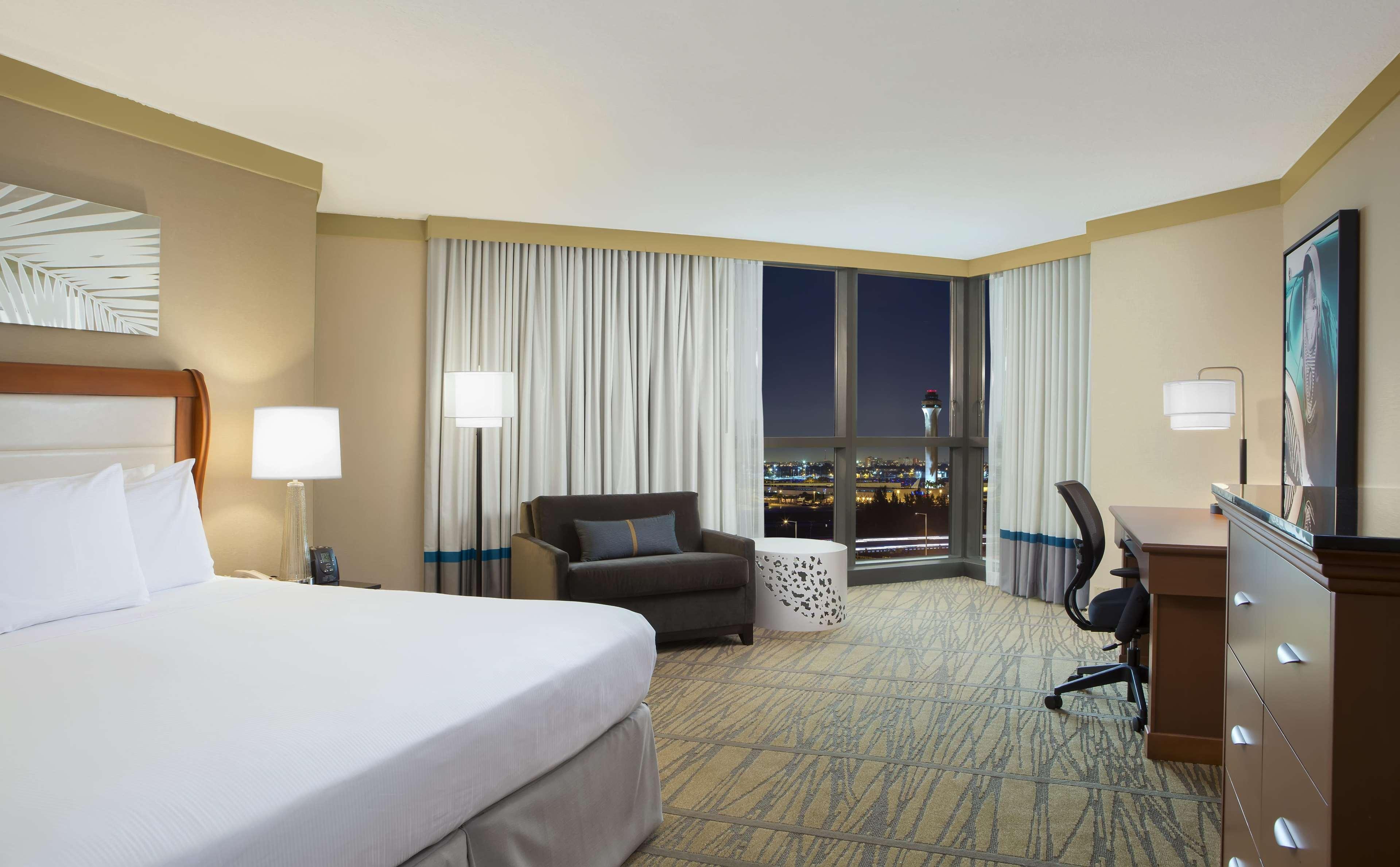 Doubletree By Hilton Hotel Miami Airport & Convention Center Miami Springs Екстериор снимка