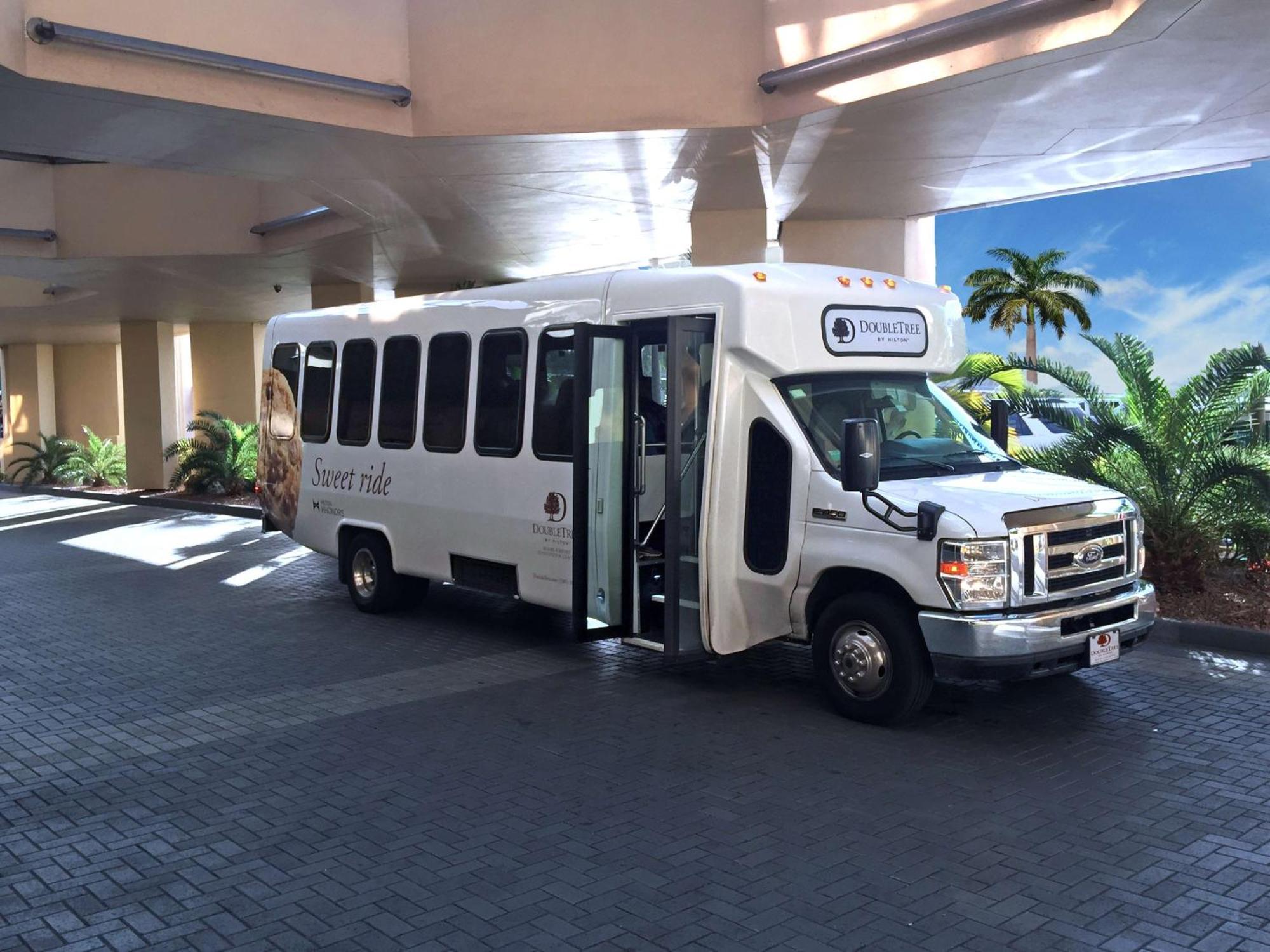 Doubletree By Hilton Hotel Miami Airport & Convention Center Miami Springs Екстериор снимка